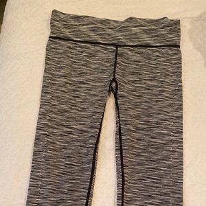 never worn heather gray athletic leggings - comfy